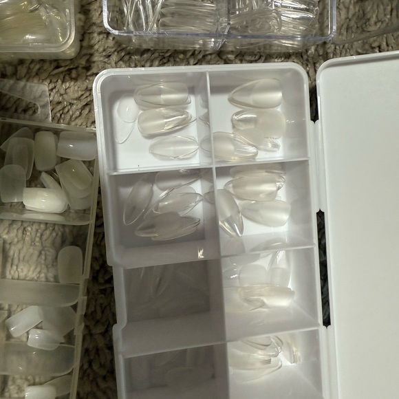 Assorted Nail Tips - Picture 6 of 13